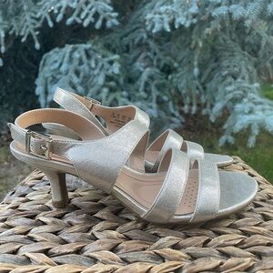 NEW Abella Womens Francine Champagne Strappy Mid Heel Slingback Dress Sandals